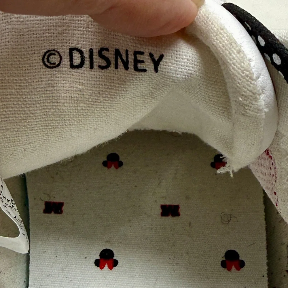Disney Minnie Mouse White Low Top Sneakers Polka Dot Laces Women's Size 11